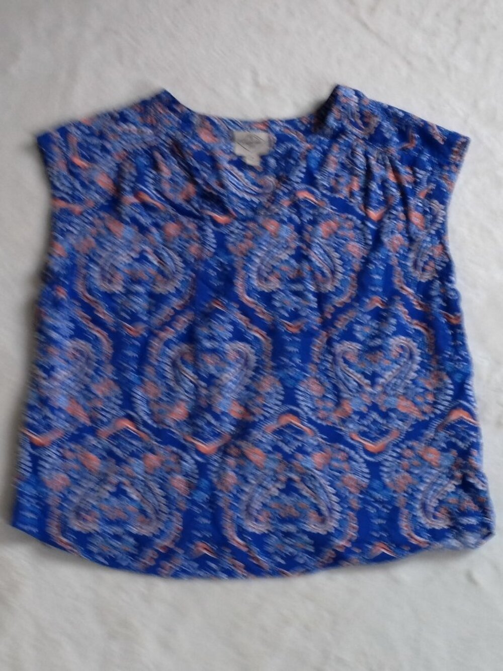 ST JOHNS BAY SIZE S TOP